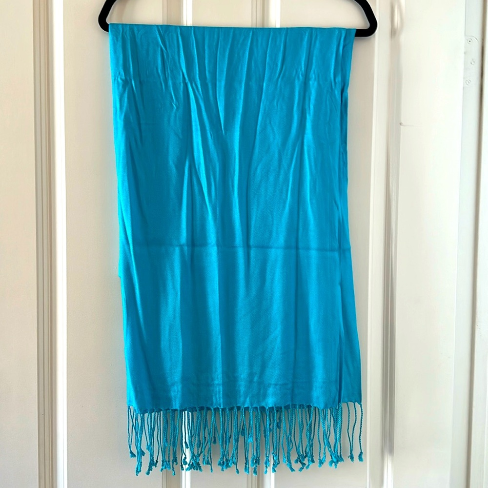Vibrant pashmina / shawl, 31x78 in